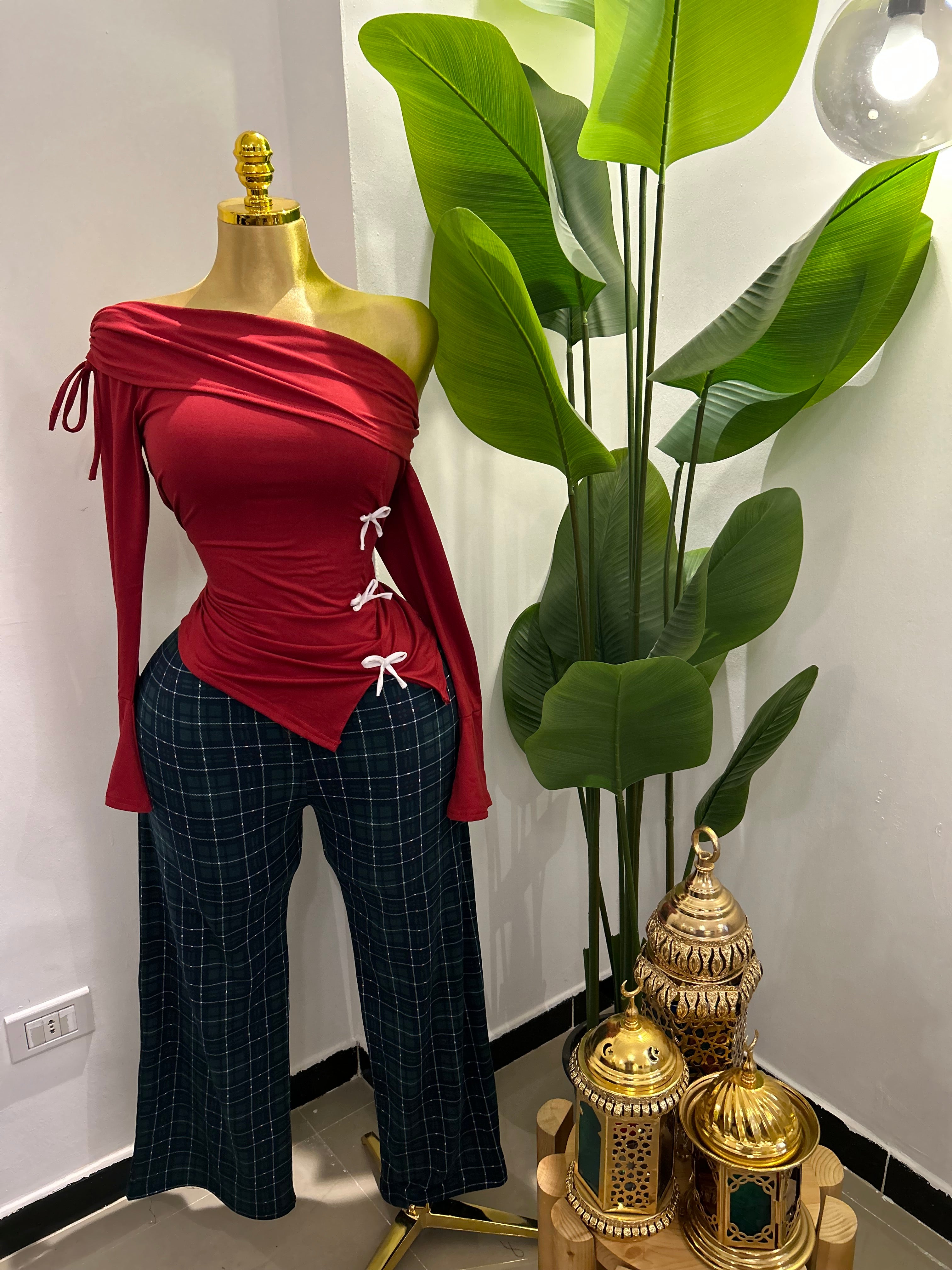 بيجامة كاروهات فيونكة