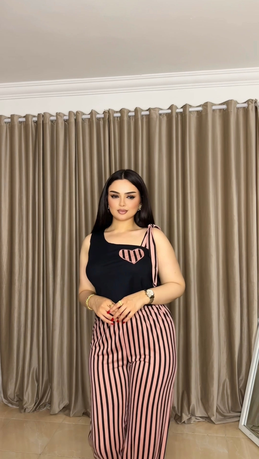 بيجامة قلب رباط من الكتف
