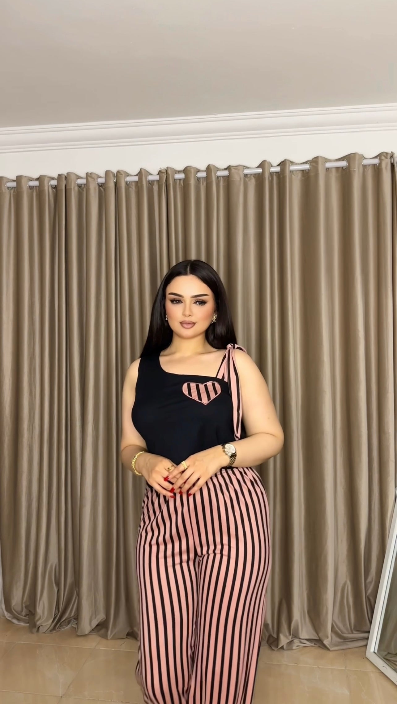 بيجامة قلب رباط من الكتف