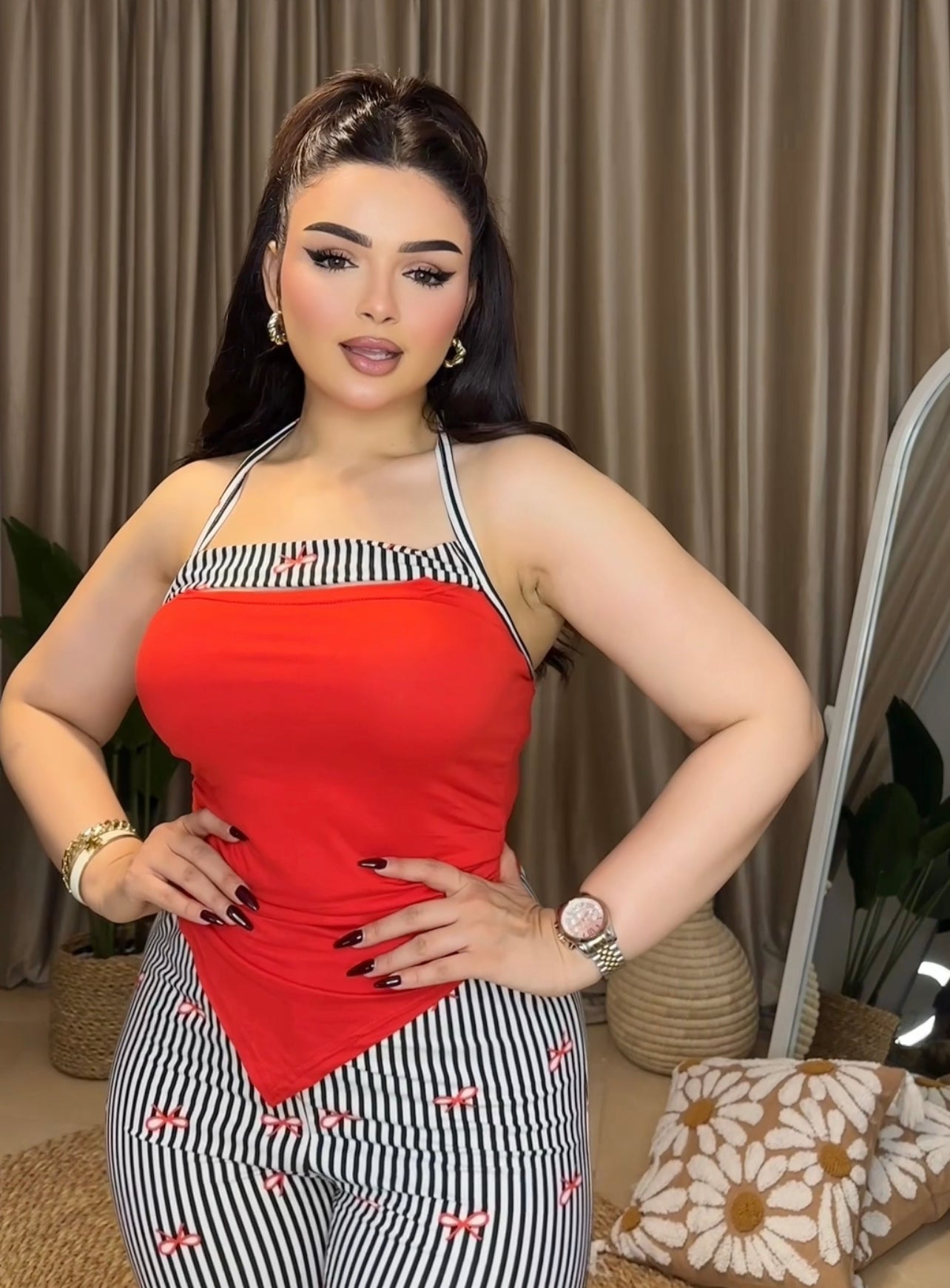 بيجامة فيونكات حمرا