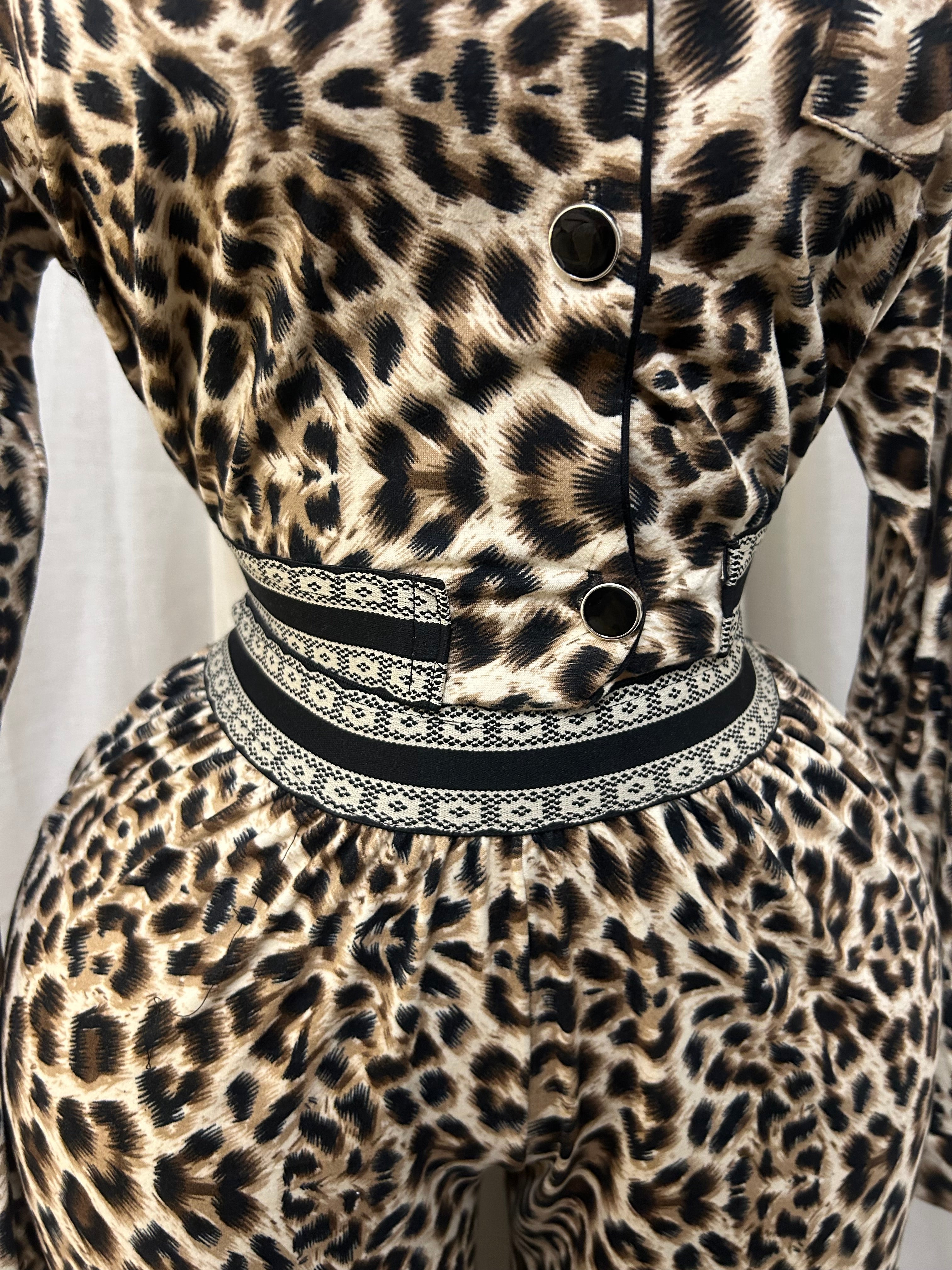 بيجامة تايجر استك