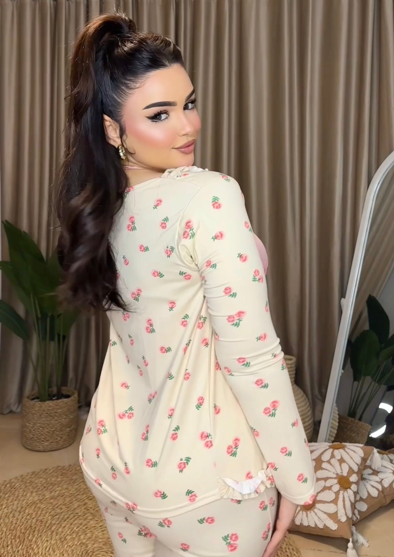 بيجامة ورد