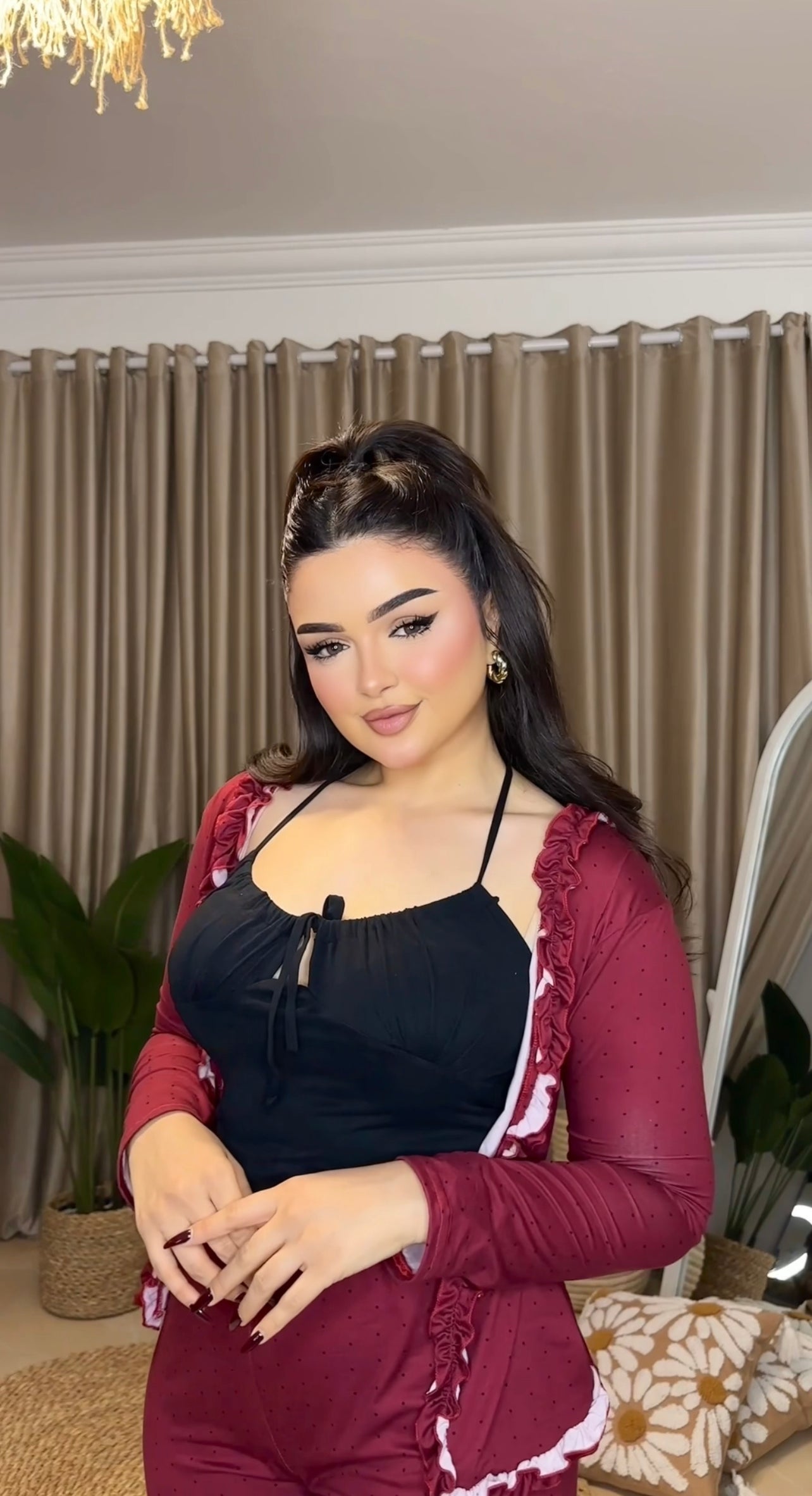 بيجامة نبيتي منقطة