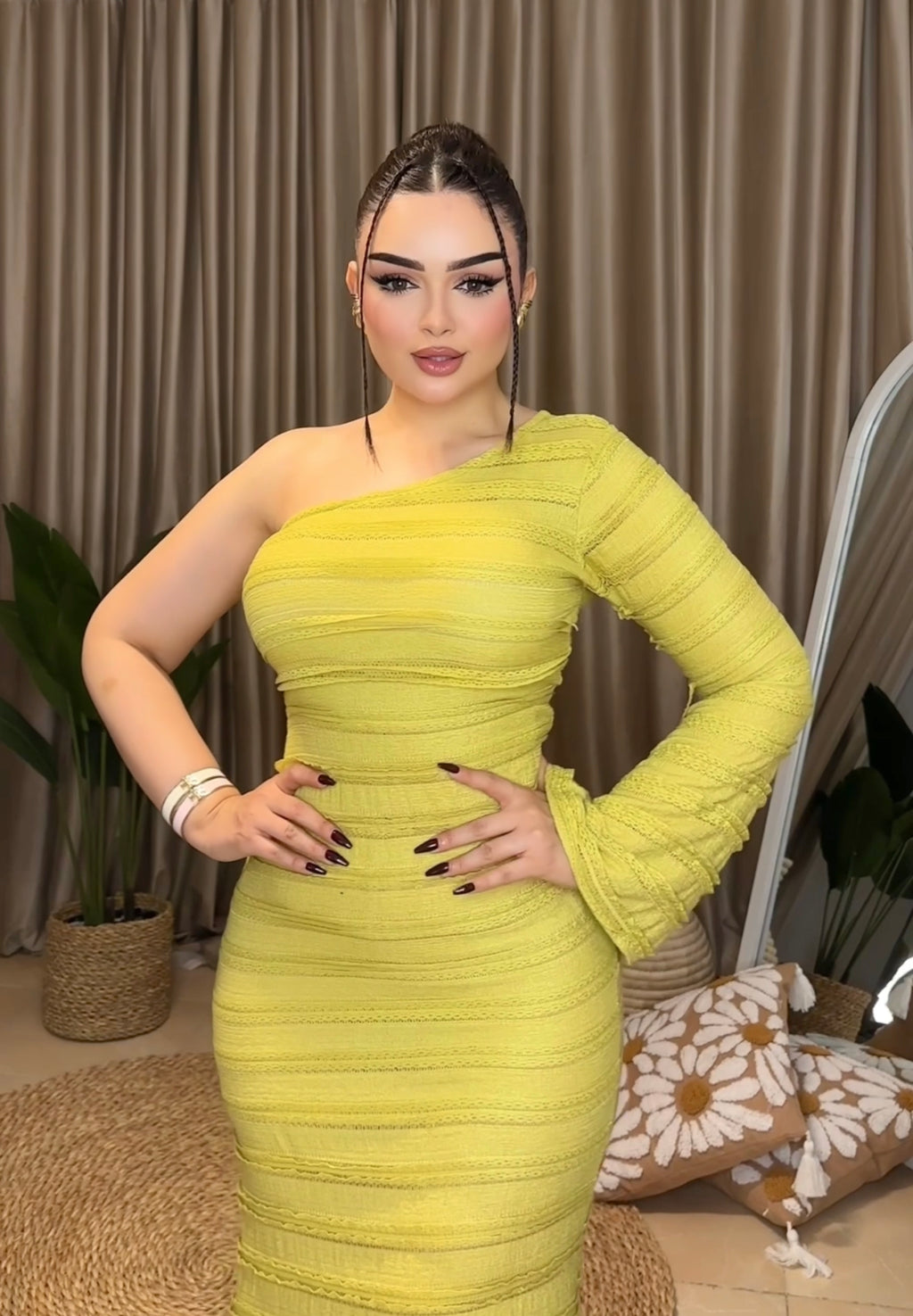 فستان اصفر البحر