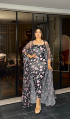 Cashmere rose printed with a rose printed robe