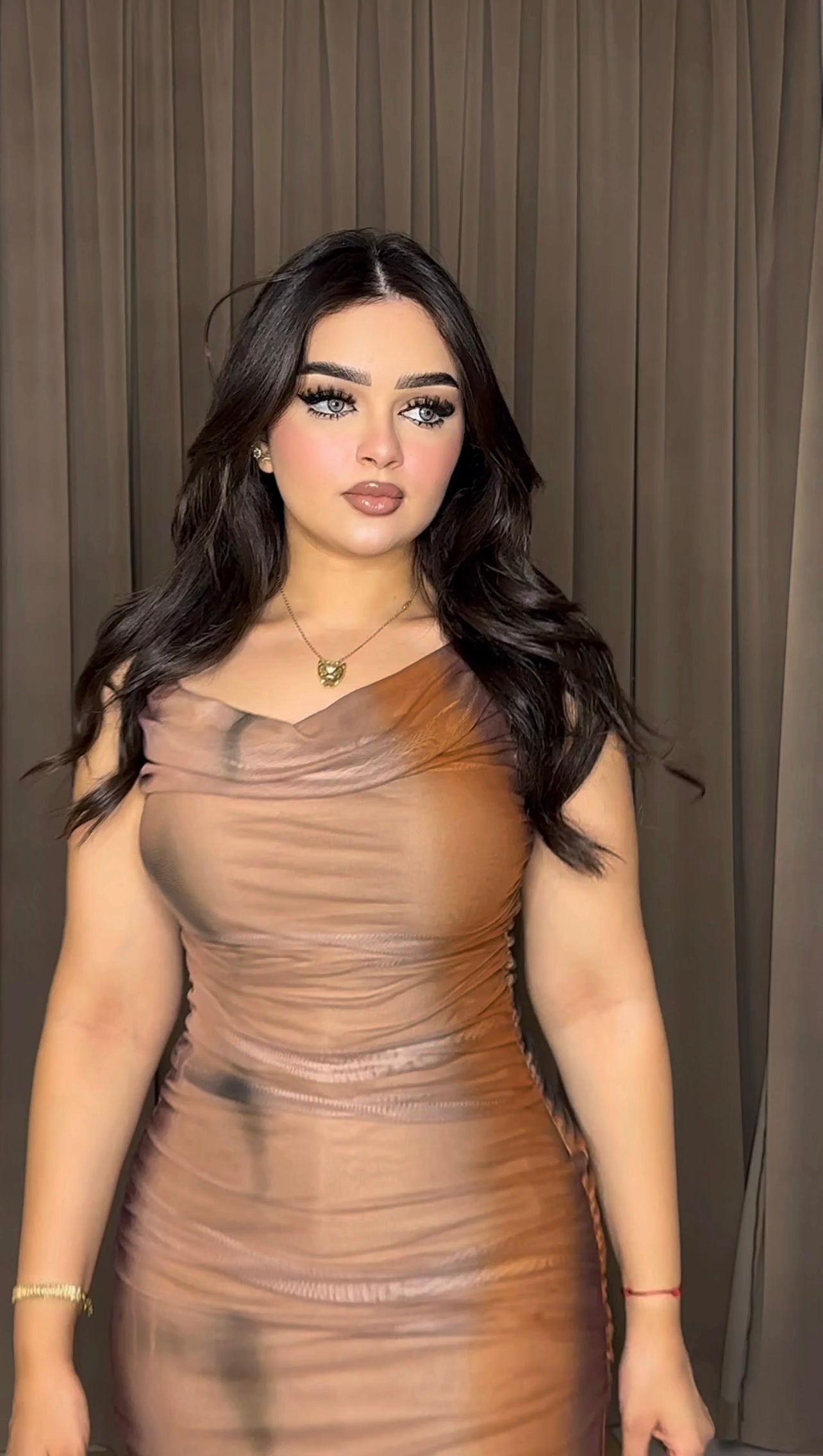 فستان الغزاله