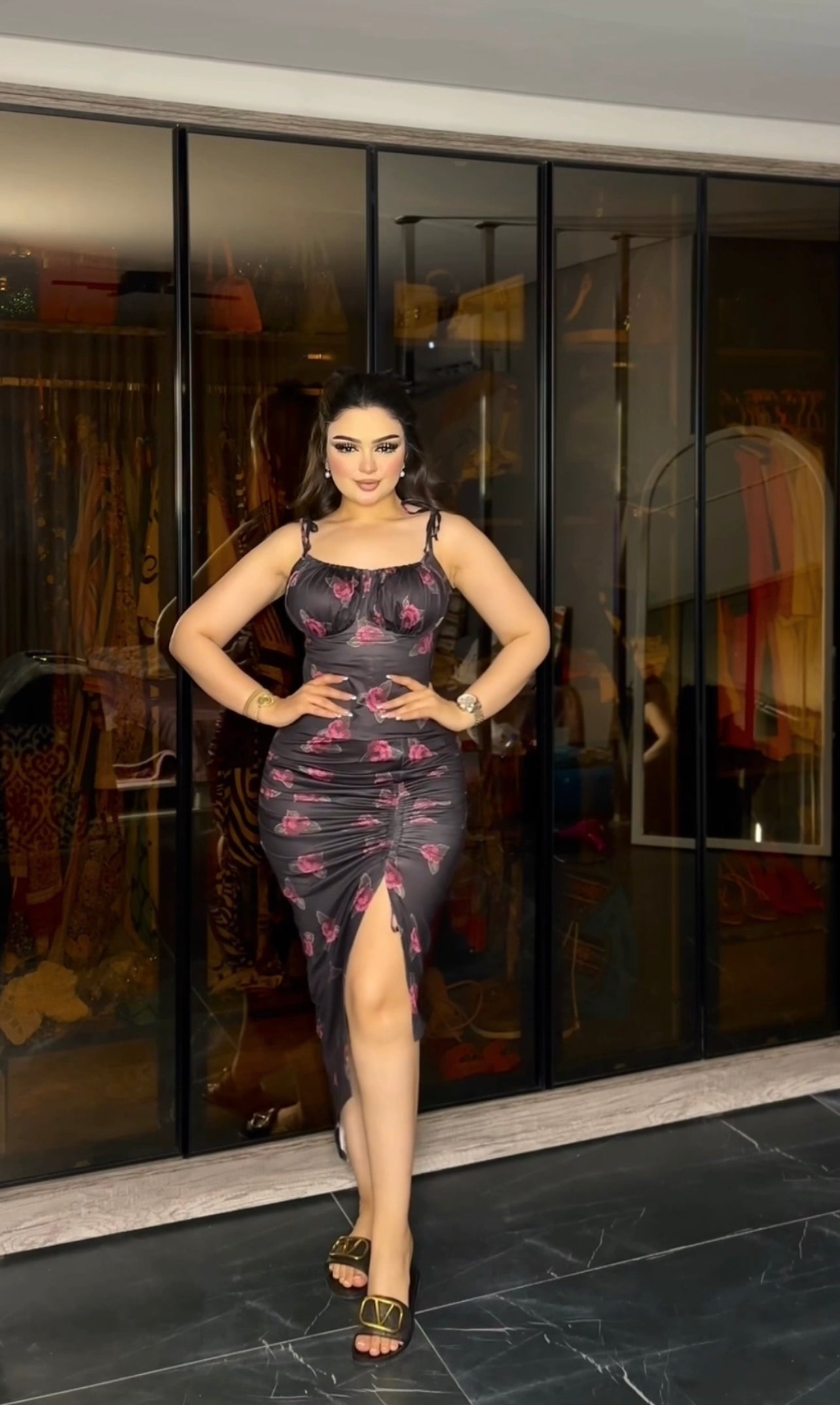 كاش وردة (لون اسود)