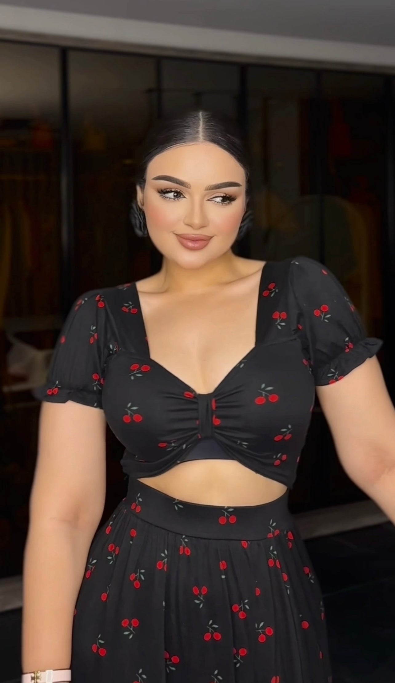 طقم جيبة كريزة اسود طويل