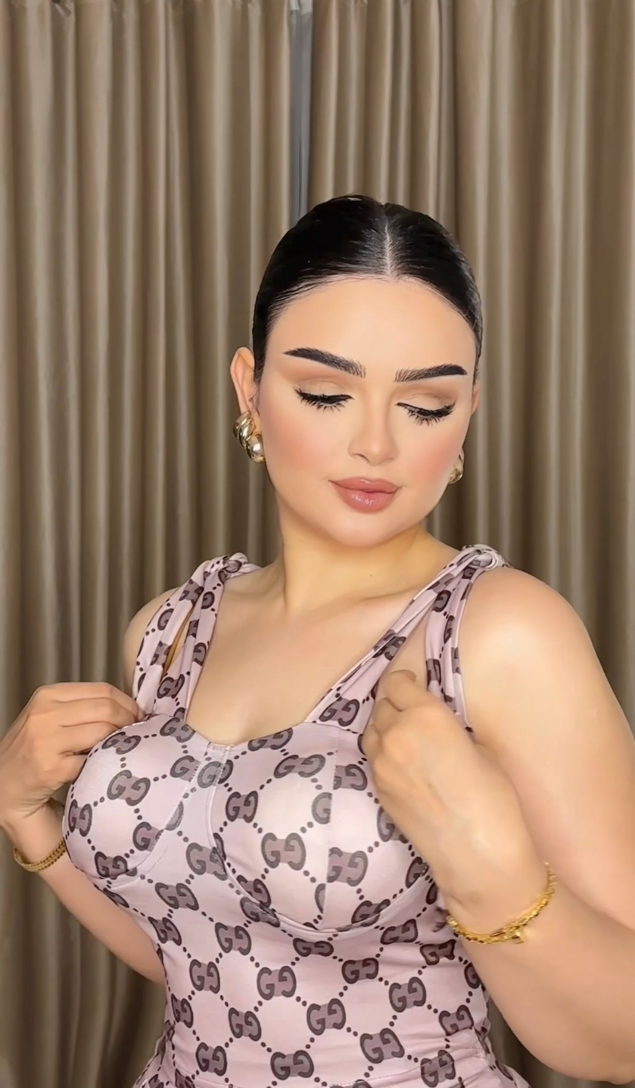 طقم جيبة جوتشي