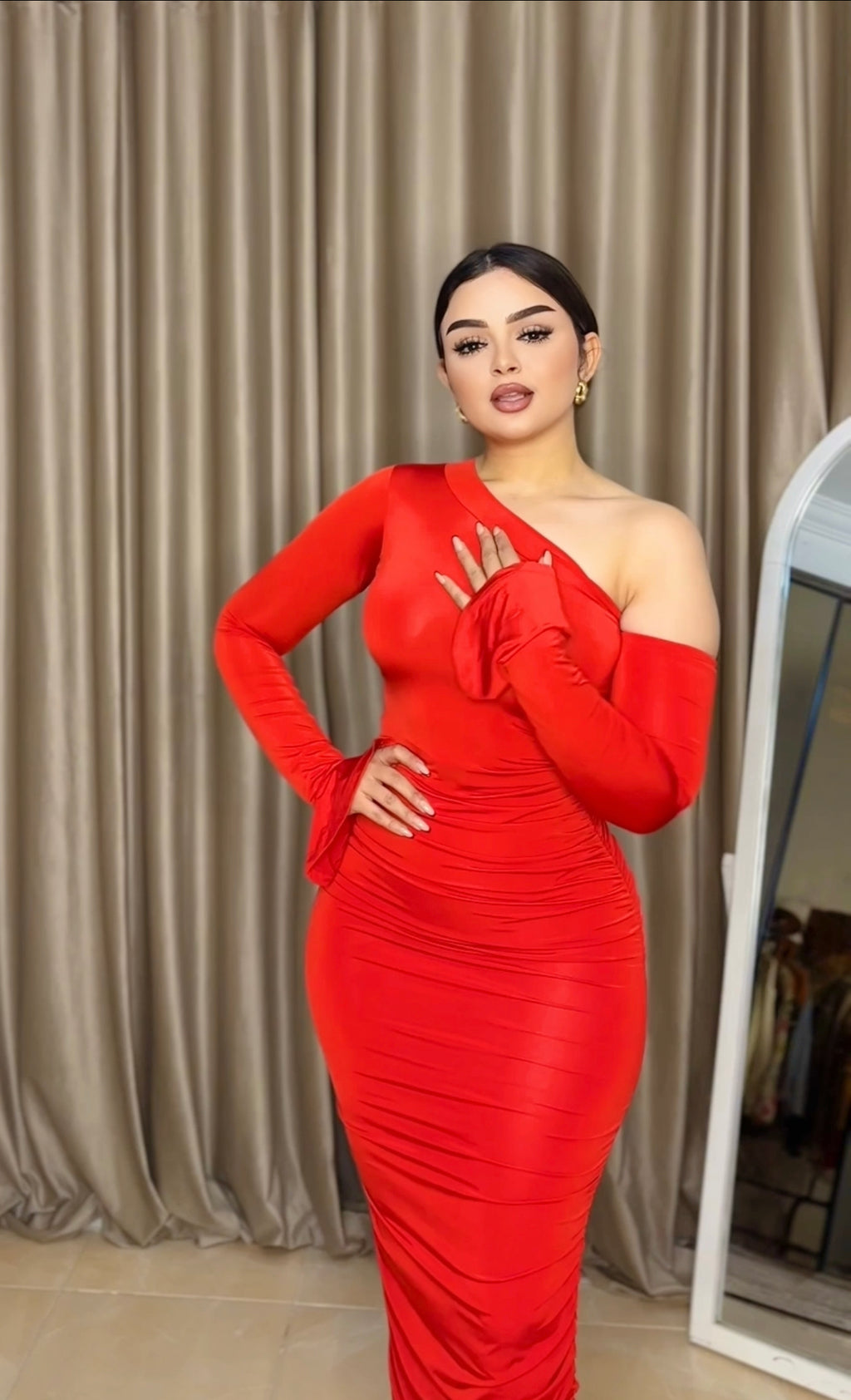 فستان زبدة كم وكم