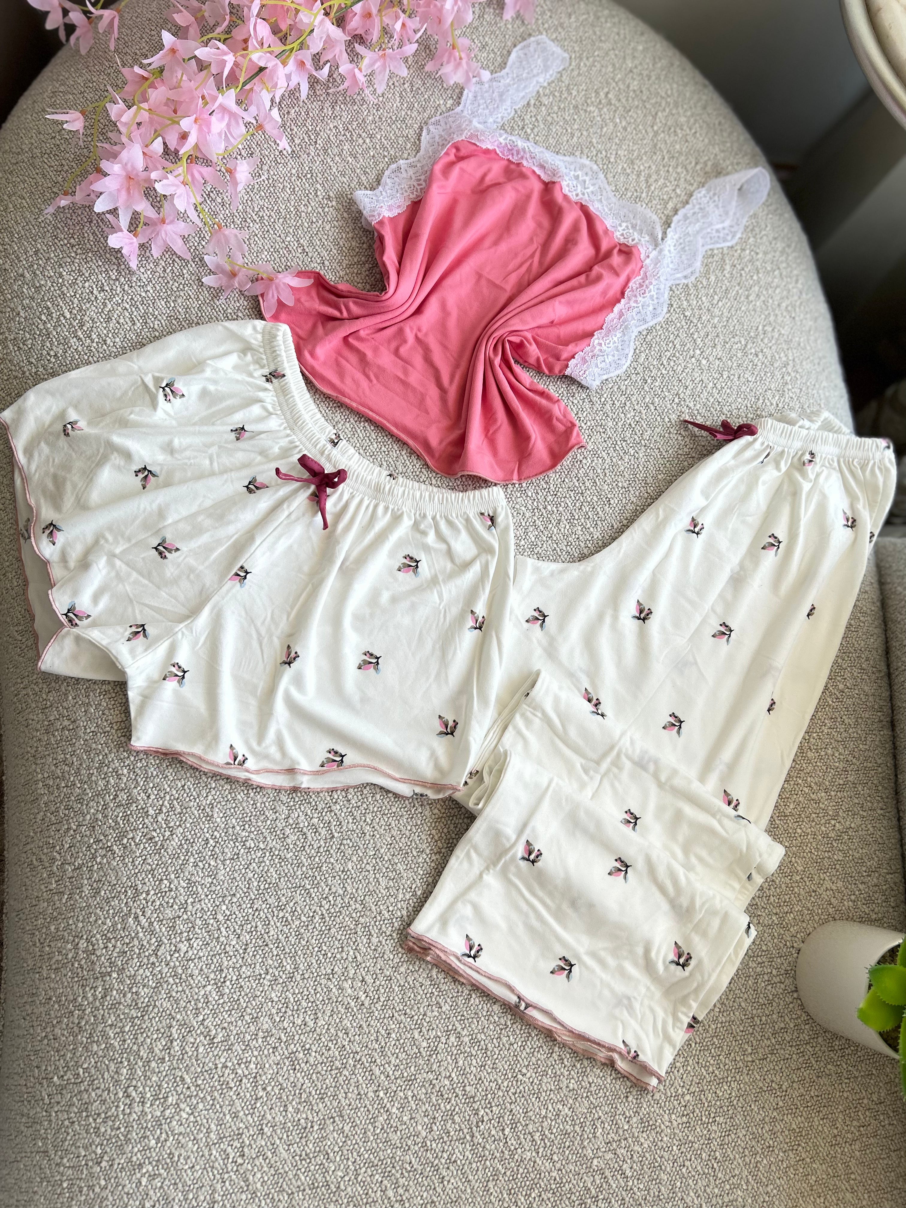 بيجامة  فله ٣ قطع