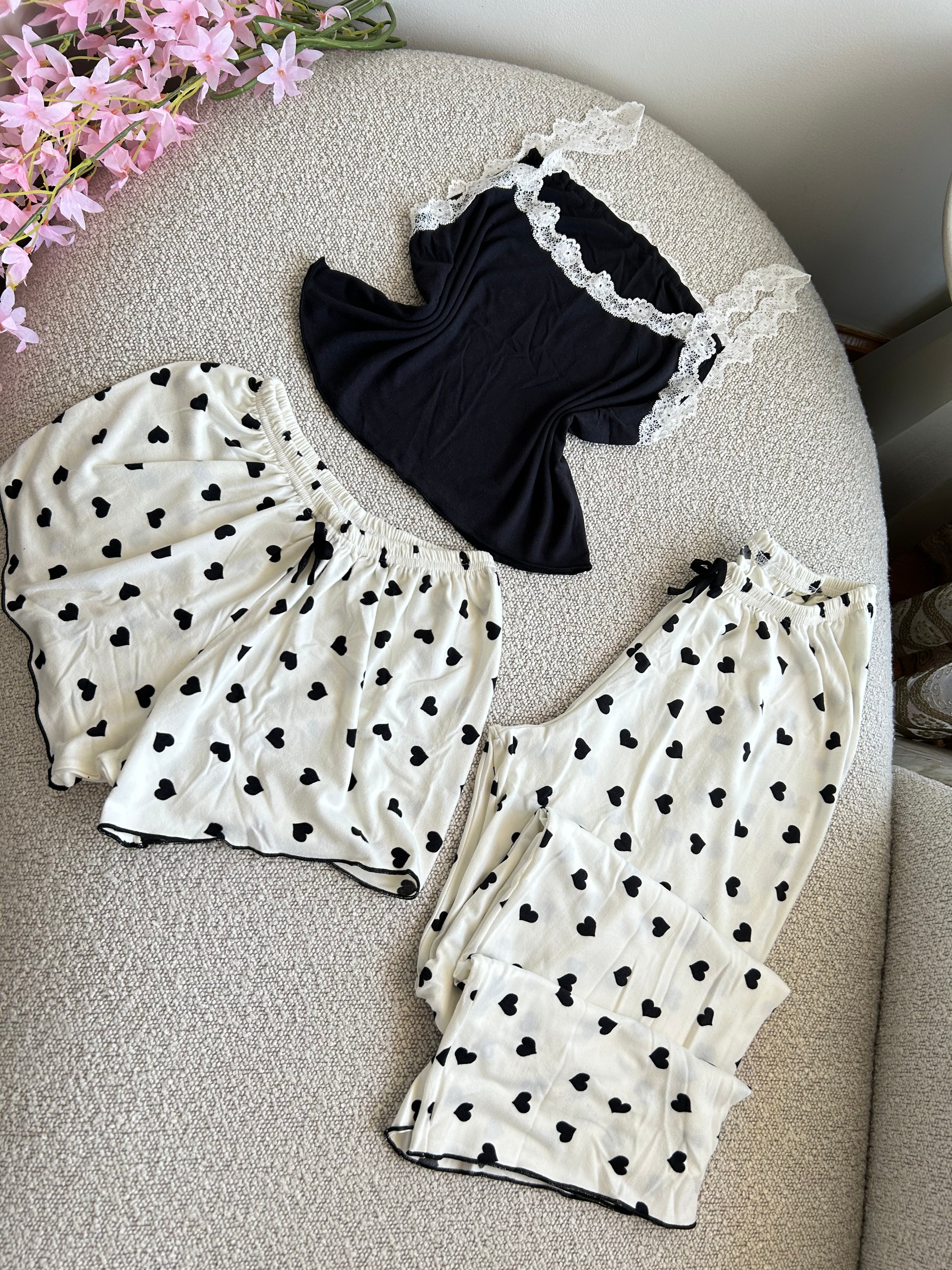 بيجامة اسود قلوب ٣ قطع