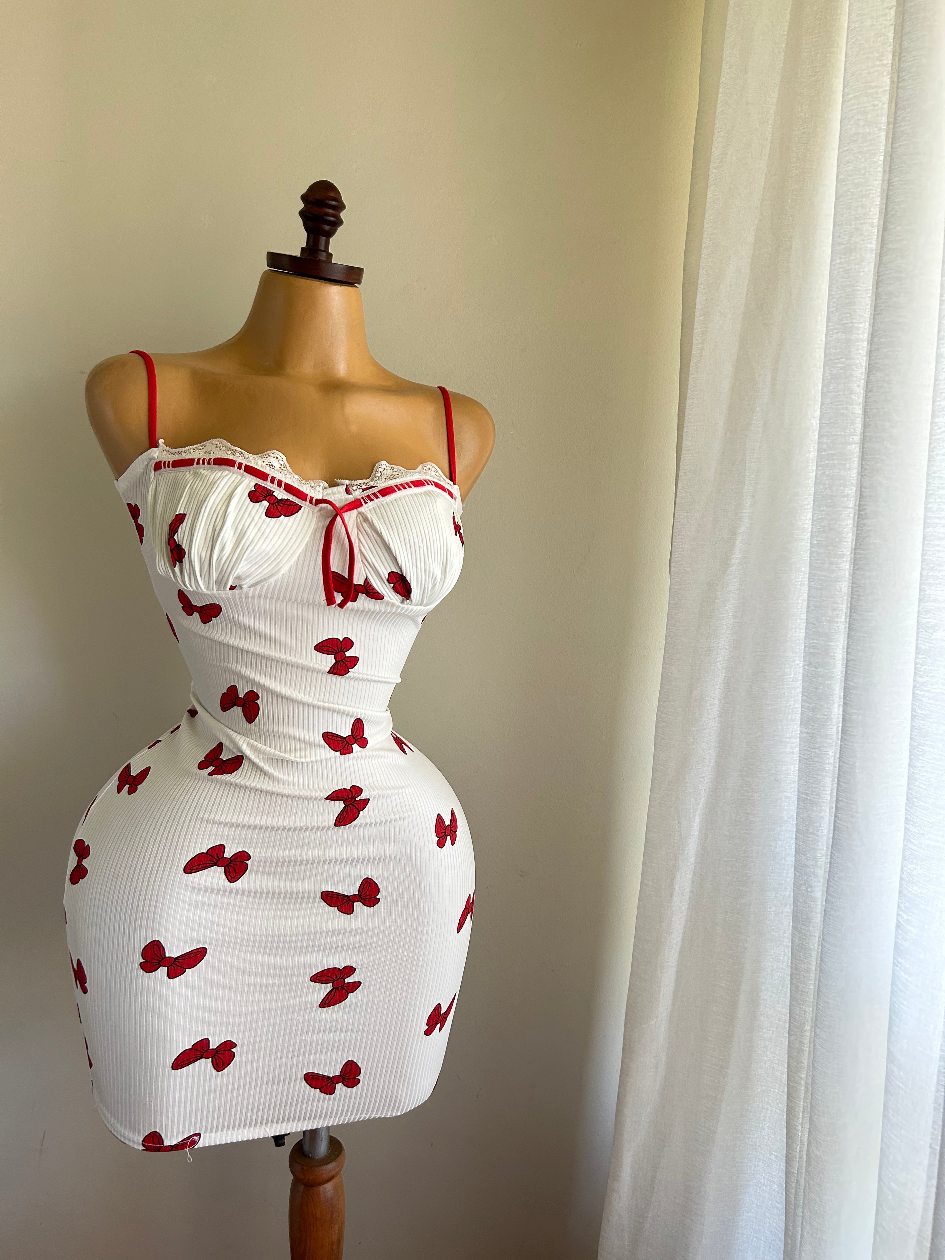 الفستان مسحب مضلع  البلرو قطن